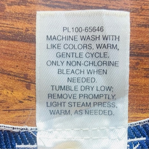 Pendleton Paisley Women’s Long Sleeve Blouse SZ M - Picture 5 of 5